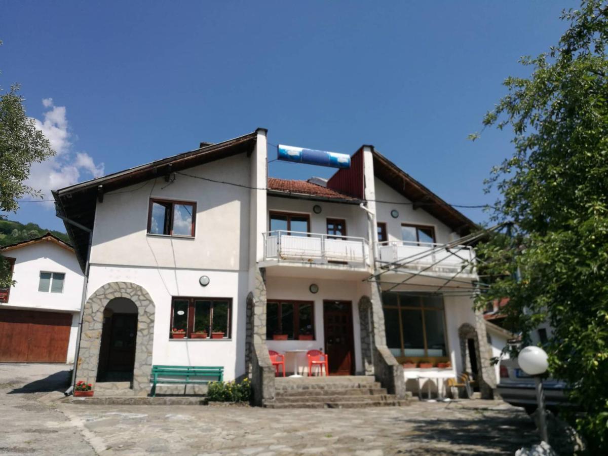 Самостоятелни Стаи В Къща За Гости Балкан Ribarica Zewnętrze zdjęcie